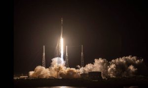 Ракета SpaceX отправила на орбиту 60 спутников Starlink (видео)