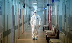 В Германии вирусологи предупредили об опасности третьей волны COVID-19