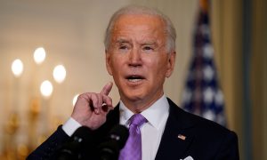 Байден пообещал американцам особенно праздничный День Независимости от коронавируса