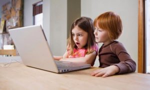 В Минцифры хотят позаботиться о безопасности детей в Интернете 