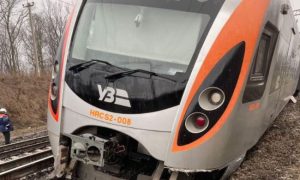 Из-за аварии поезда под Запорожьем полиция открыла уголовное производство