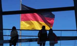 Германия продлит локдаун до конца марта, но часть ограничений снимут