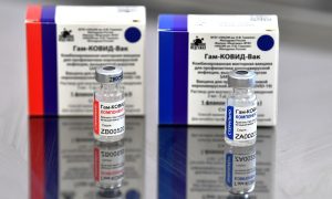 Правительство Словакии на грани распада из-за покупку российской вакцины