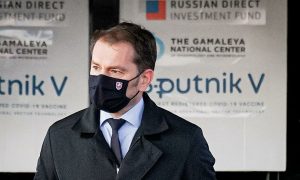 Премьер Словакии, купивший «Спутник», готов уйти в отставку, но выдвинул условия