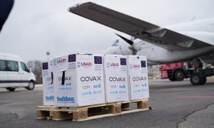 В Молдову прибыла следующая партия вакцин от COVAX