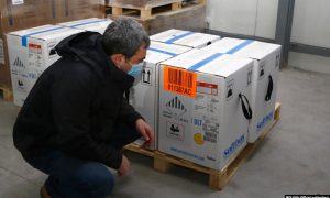 Грузия получила первую партию вакцины Pfizer-BioNTech