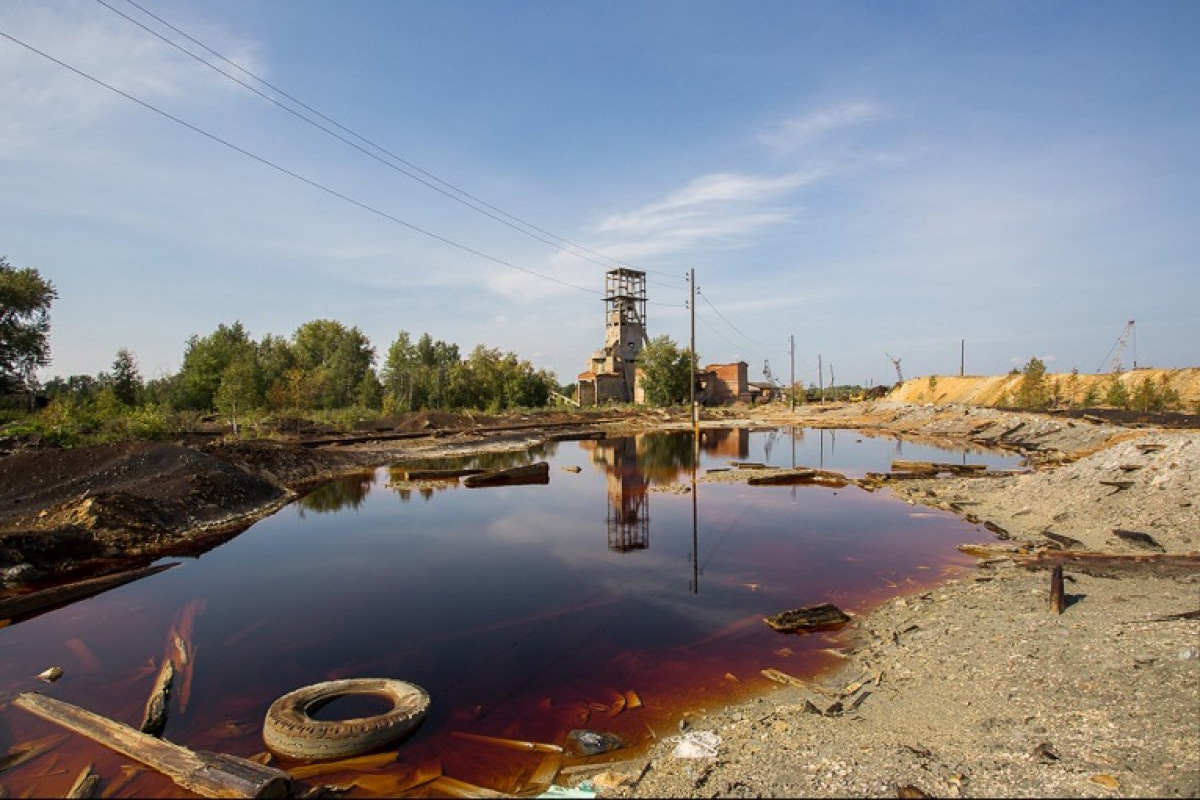 Україна буде стежити за екологією анексованого Криму й ОРДЛО через супутники