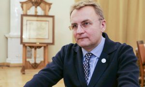 Мер Львова предупредил о закрытии города