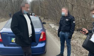 Фото: СБУ задержала главу теробщины за вымогательство взятки у застройщика