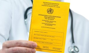 Украинцам будут выдавать международное свидетельство о вакцинации