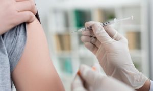 Аутсайдеры вакцинации: в одном из регионов Украины несколько дней не делали COVID-прививок 