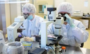 Обойтись без уколов. В США начали тестировать новый тип вакцины от коронавируса