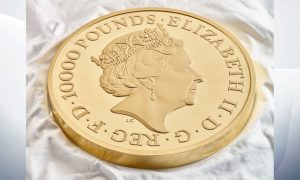 В Британии изготовили десятикилограммовую золотую монету