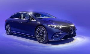 Рекордный запас хода. Компания Mercedes-Benz официально представила роскошный электрокар EQS