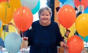 Премьера Норвегии оштрафовали почти на 2000 евро за нарушение карантинных правил