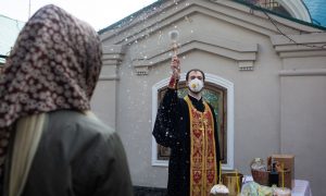 Минздрав объявил карантинные рекомендации для церквей на Пасху: список