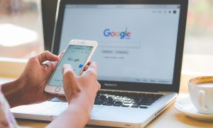 Google обвинили в слежке за пользователями Android