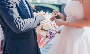 Токены вместо обручальных колец: американская пара нашла альтернативу главным свадебным атрибутам