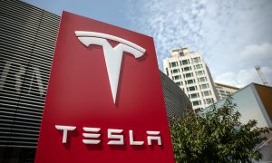 Суд в Норвегии признал Tesla виновной в ухудшении работы аккумуляторов. Компания должна выплатить по $16000 пострадавшим