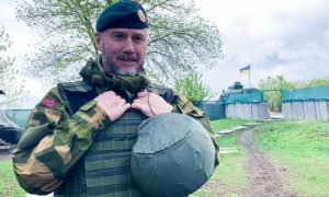 Фото: военные атташе из Скандинавии посетили Донбасс