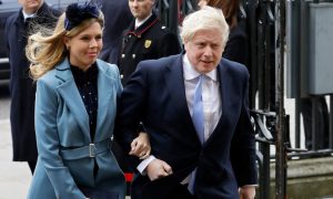 Британский премьер Борис Джонсон тайно сыграл свадьбу