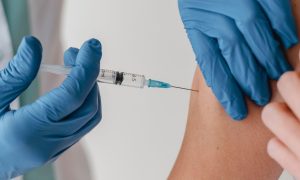 ЕС планирует уже в июле вакцинировать рекордное число взрослого населения