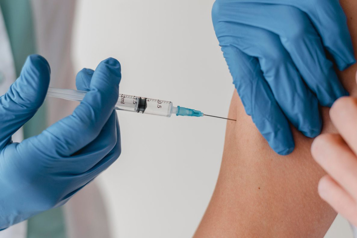 ЕС планирует уже в июле вакцинировать рекордное число взрослого населения