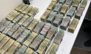 Фото: поліція затримала злодіїв у законі з «касою» понад $3 мільйони