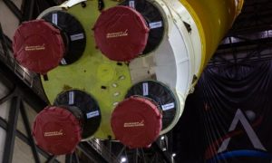 Фото: в NASA показали новую ракету для полета на Луну