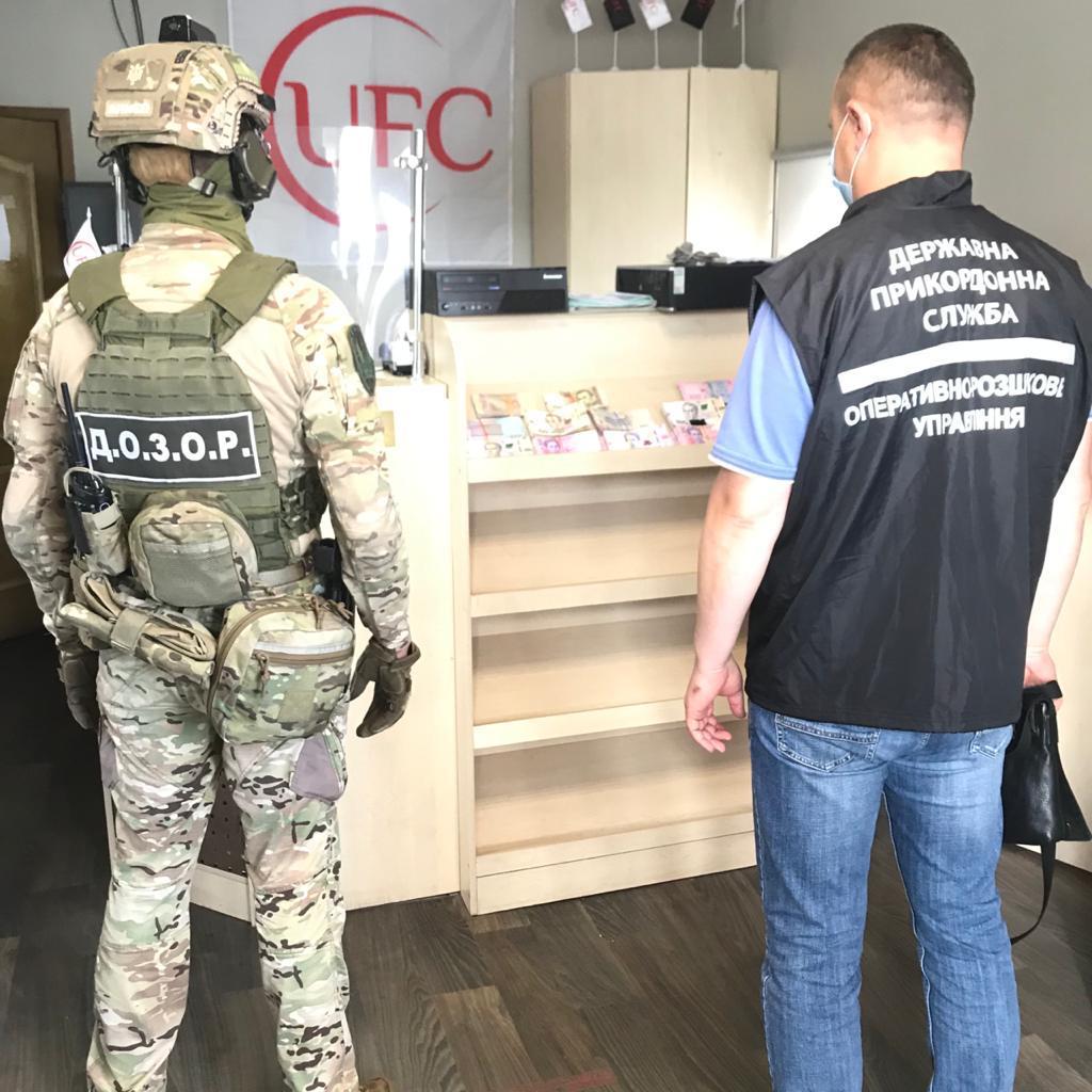 Видео: в Харьковской области прикрыли крупную фабрику контрафактного топлива