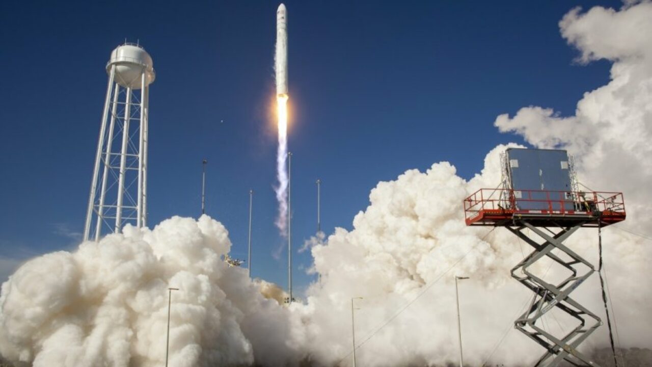 Украинские ученые начали разработку сверхмалой орбитальной ракеты