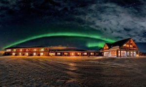 В Исландии отель ищет фотографа северных сияний