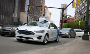 Автопроизводитель Ford собирается к концу 2021 года запустить беспилотное такси