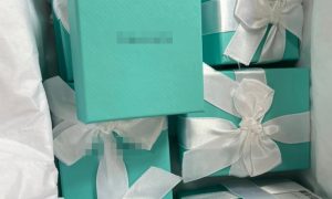 Фото: в Украину пытались контрабандой завезти технику Apple