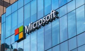 Microsoft разрешит устанавливать новую версию Windows на старые компьютеры 