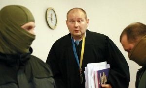 Фото: агенты НАБУ достали судью Чауса в «Феофании»