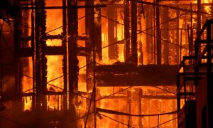 В США расследуют поджог завода Коломойского