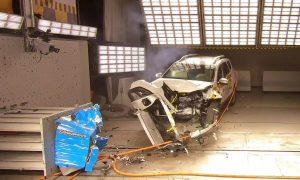 Популярный в Украине кроссовер провалил краш-тест