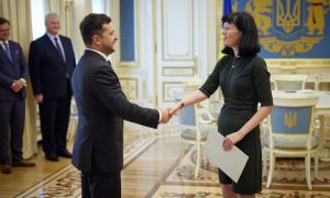 Перша посол Ірландії з резиденцією в Україні офіційно почала роботу