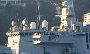 Фото: в Черное море вошел итальянский военный корабль