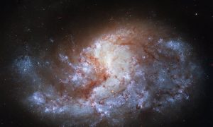 Hubble показал фотографию галактики в созвездии которое открыли в 18 веке