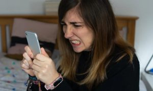 Новая функция Android позволит управлять смартфоном с помощью мимики