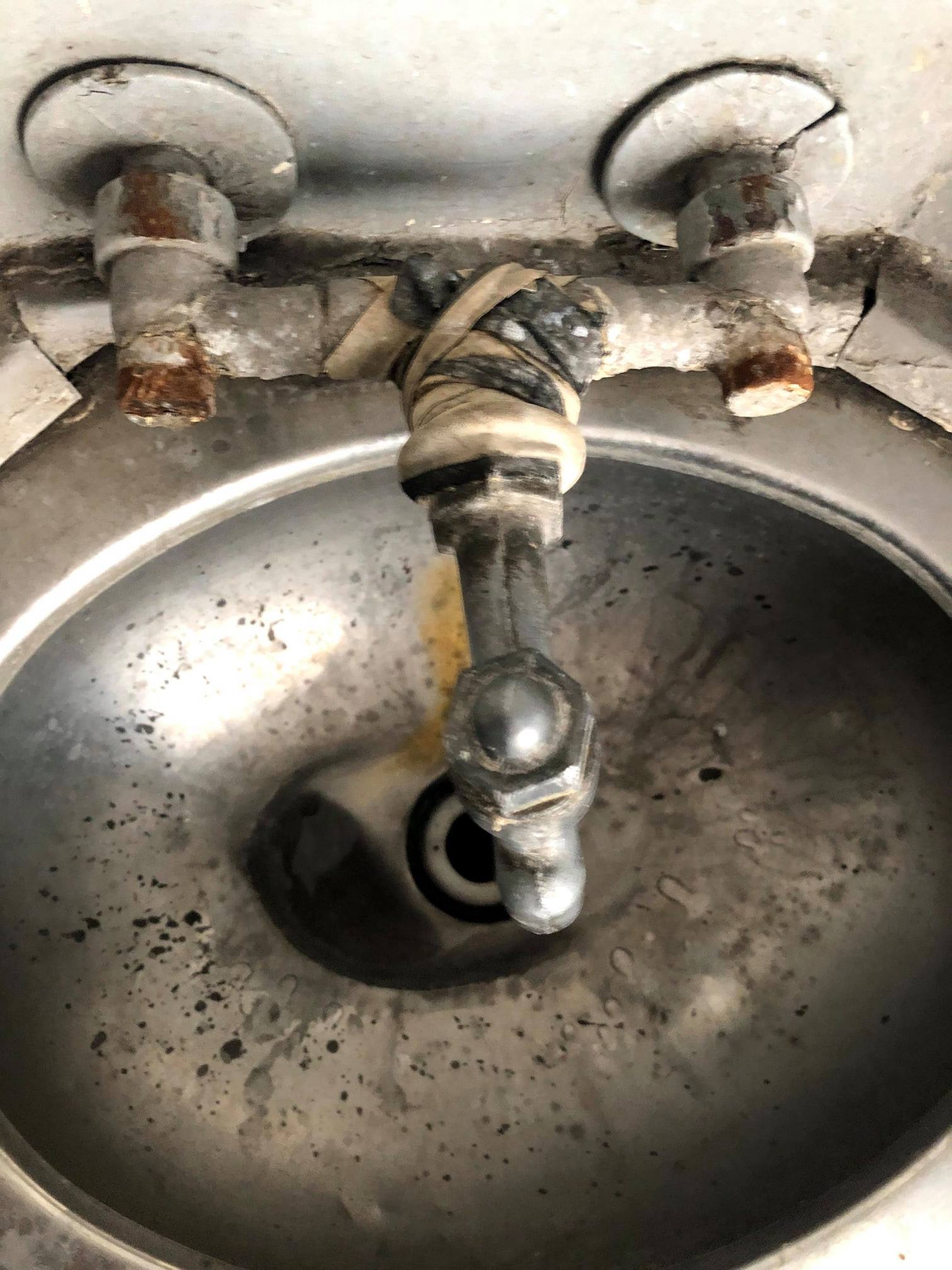 В Укрзализныце отремонтировали скандальный поезд, но пассажирам стало еще хуже