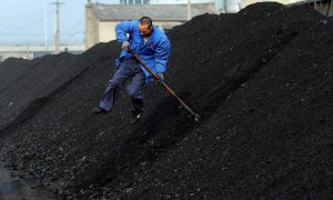 Преступная группировка продавала в россию уголь с оккупированной Луганщины