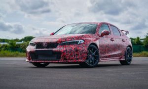 Honda показала первые фото последнего бензинового хэтчбека