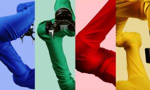 Фото: в Японии впервые представили линию одежды для роботов 