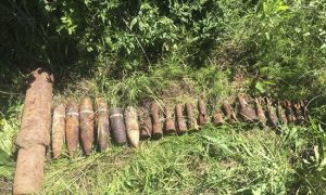 Фото: у Карпатах рятувальники знайшли гранати та міни на горі Маковиця