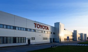 Toyota построит в США свой первый завод по выпуску батарей