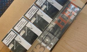 В Одессе обнаружили партию контрабандных сигарет: подозревают руководство таможни