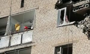 Фото: в Николаевской области в результате взрыва разрушены 2 этажа жилого дома